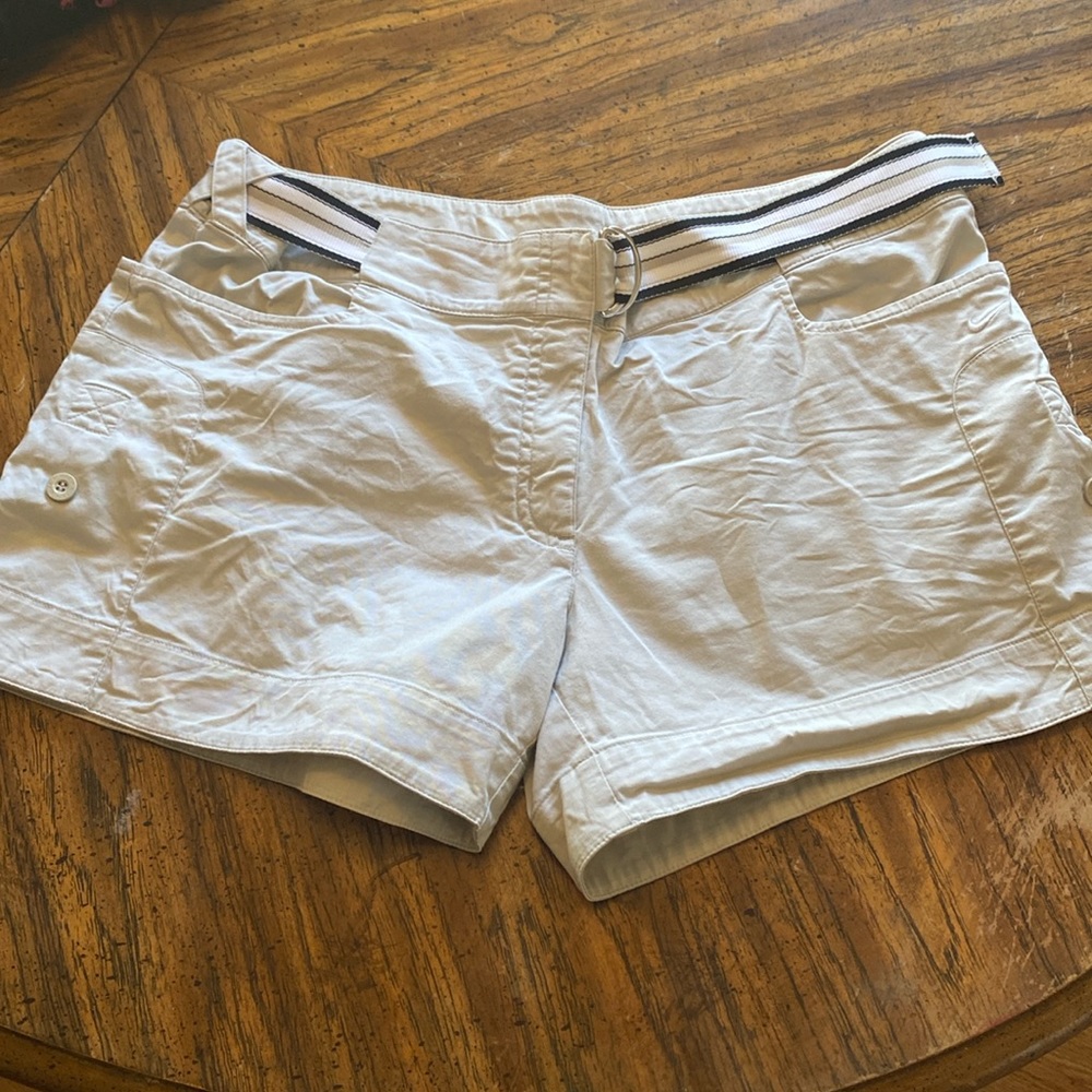 Nike shorts built in belt size L